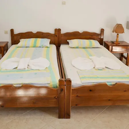 Akrogiali Lefkos (Karpathos)