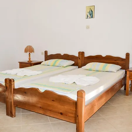 Akrogiali Apartment